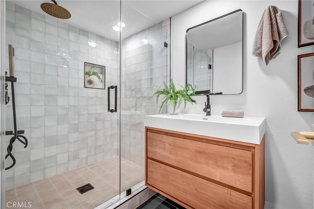 511 S Wilde Property Photo 24