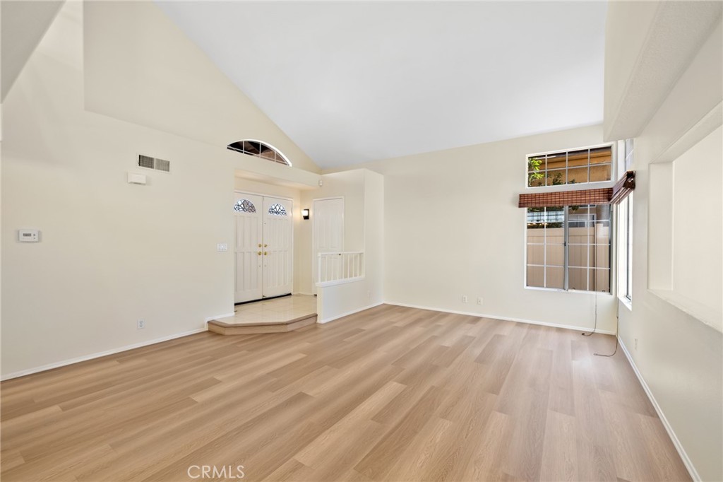 2163 Sun Ridge Drive Property Photo 6