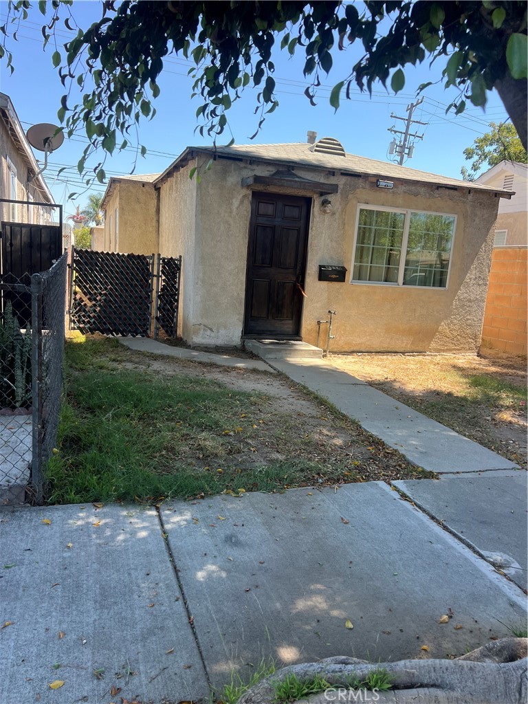 2114 Cowlin Property Photo 3