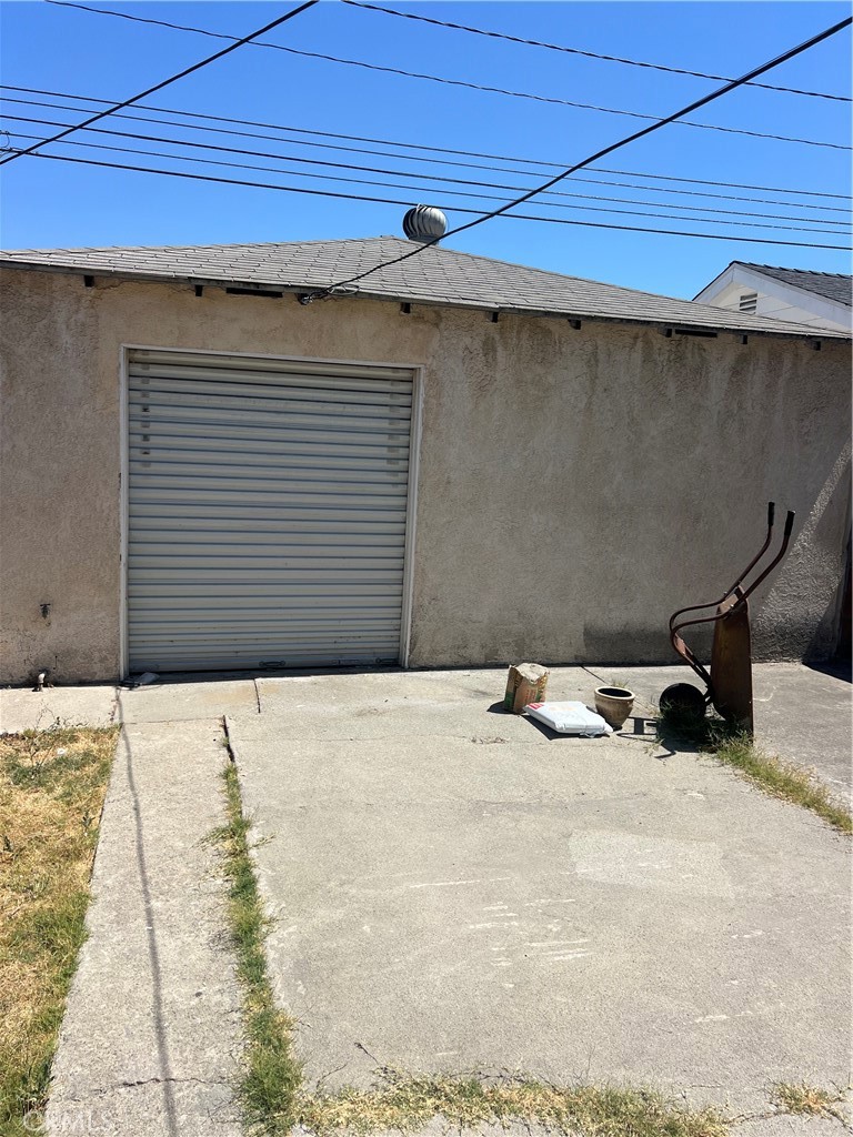 2114 Cowlin Property Photo 4