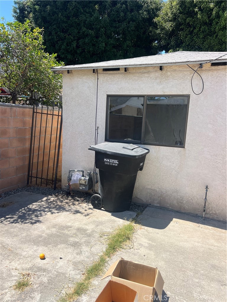 2114 Cowlin Property Photo 6