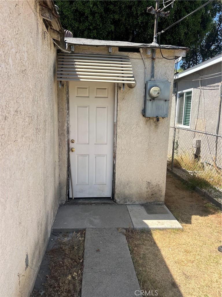2114 Cowlin Property Photo 7