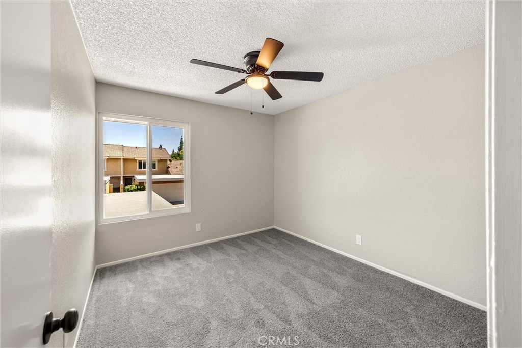 307 Aqueduct Court Property Photo 14