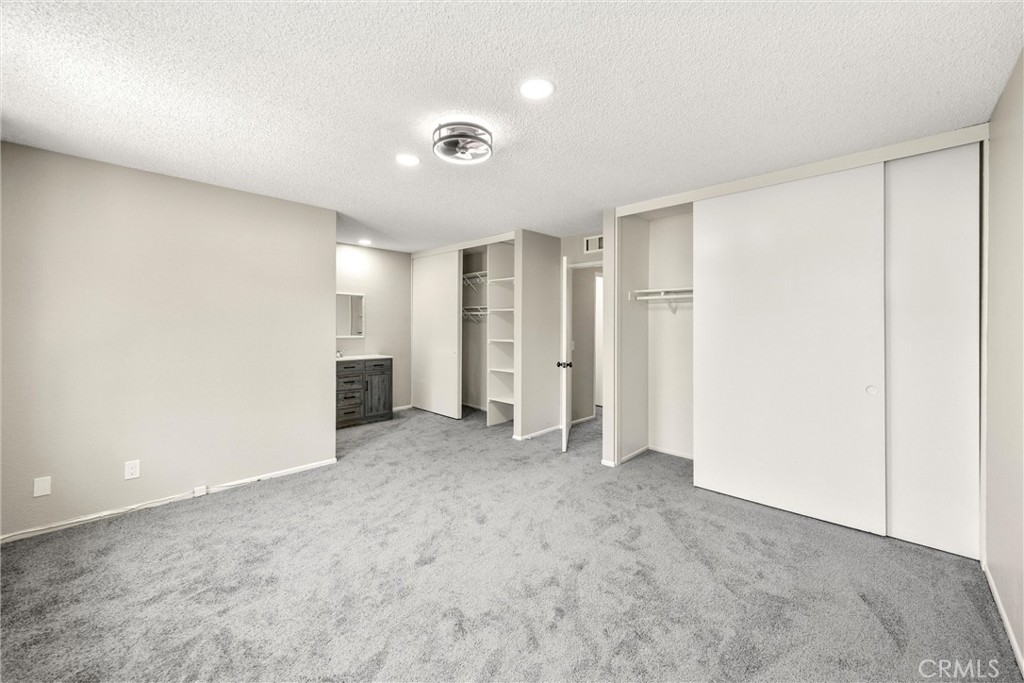 307 Aqueduct Court Property Photo 15