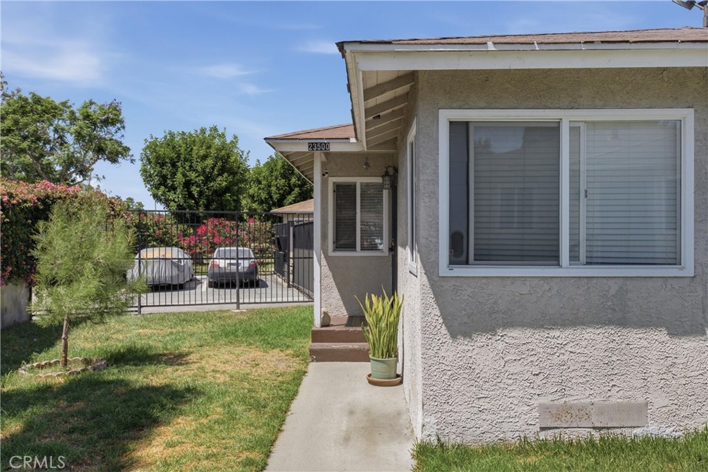 23500 Maribel Property Photo 3
