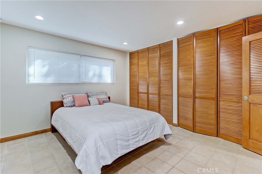 3050 S Bristol 4d Property Photo 7