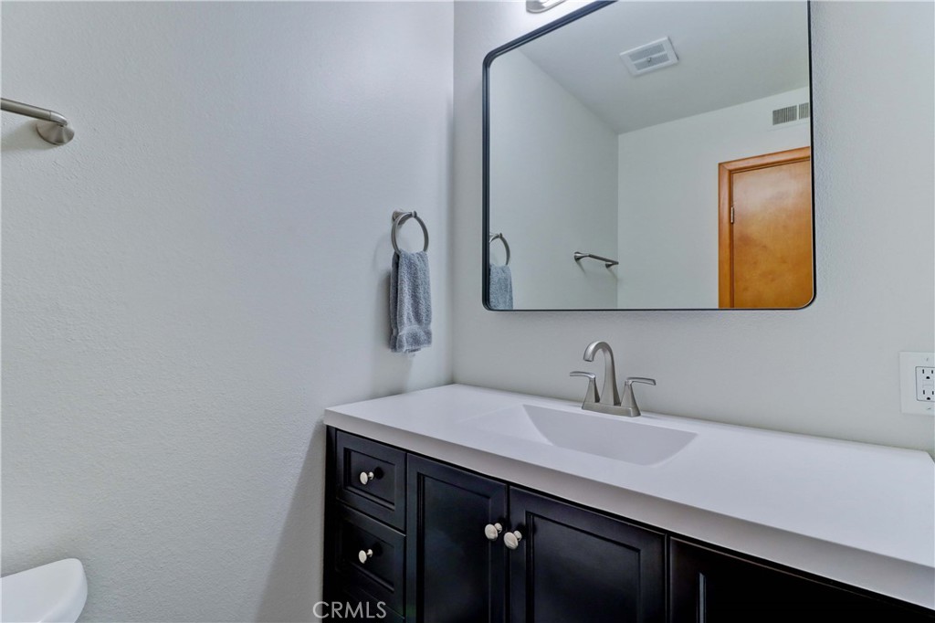3050 S Bristol 4d Property Photo 9