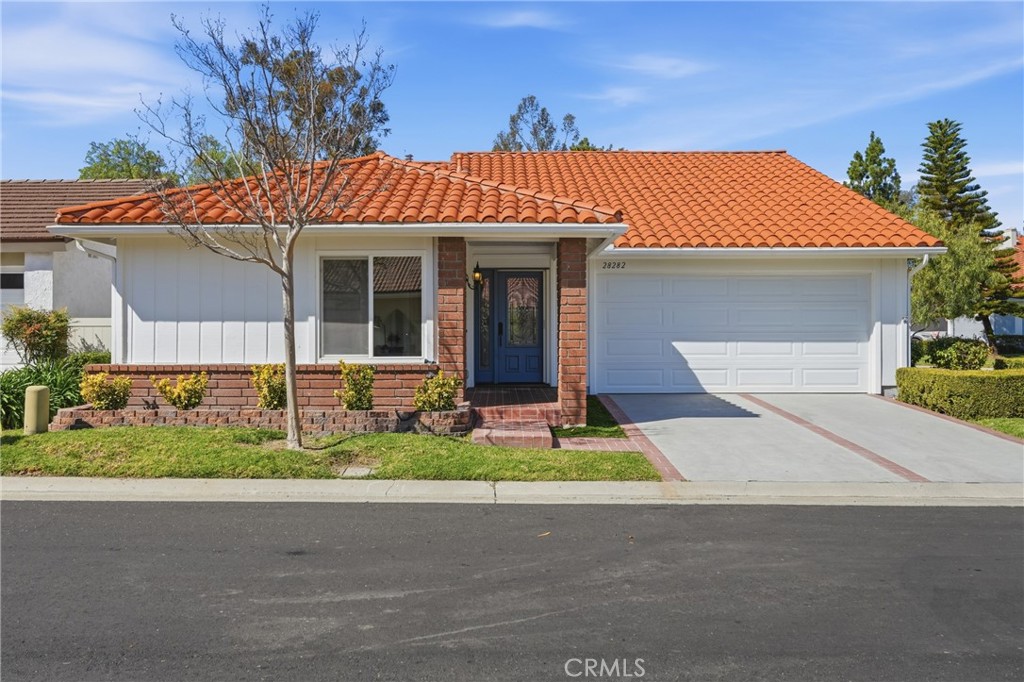 28282 Zarza Property Photo 2