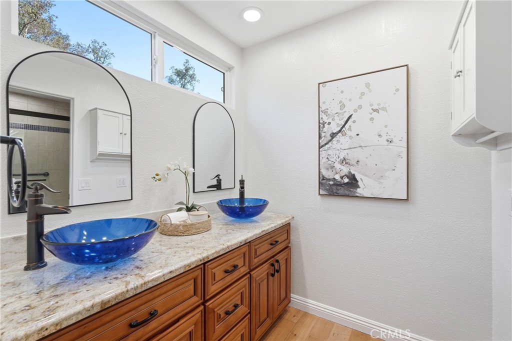 28282 Zarza Property Photo 24