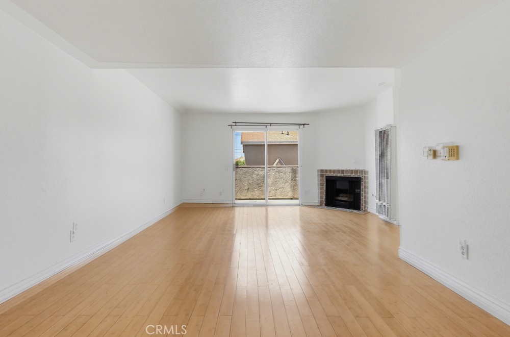 1355 Loma Avenue 311 Property Photo 19