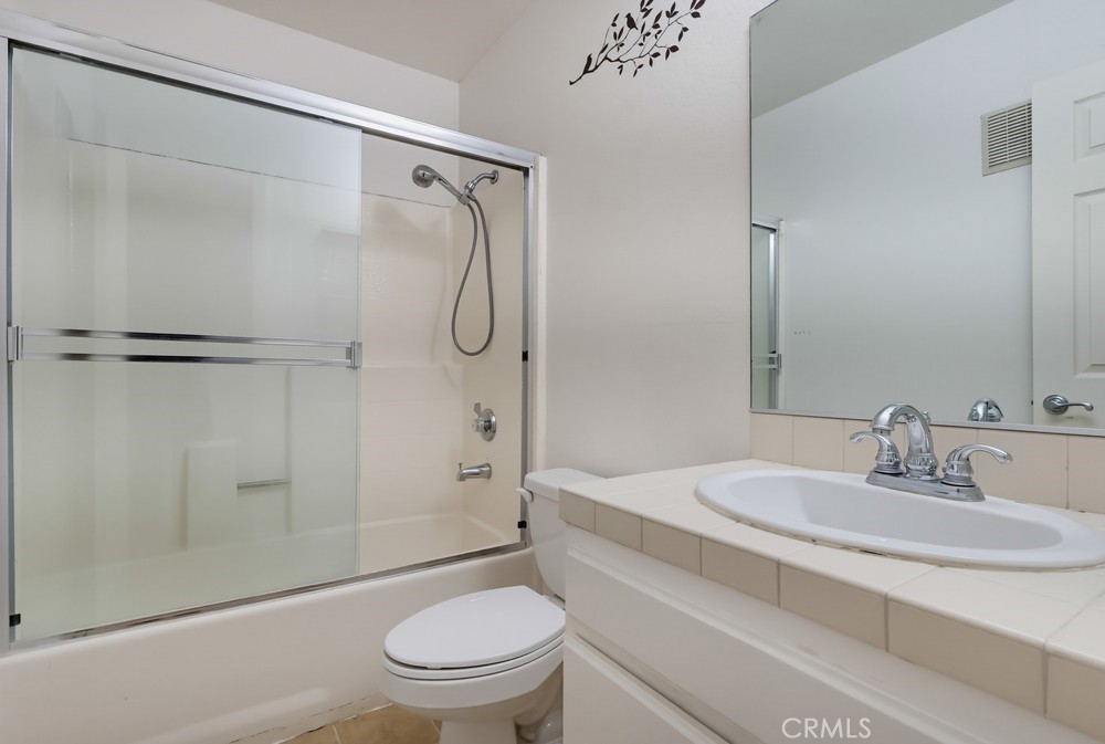 1355 Loma Avenue 311 Property Photo 40