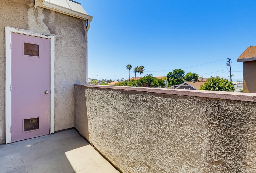 1355 Loma Avenue 311 Property Photo 56