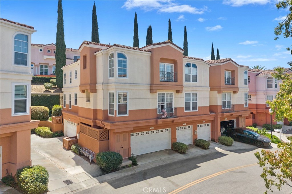 8086 E Venice Property Photo 4