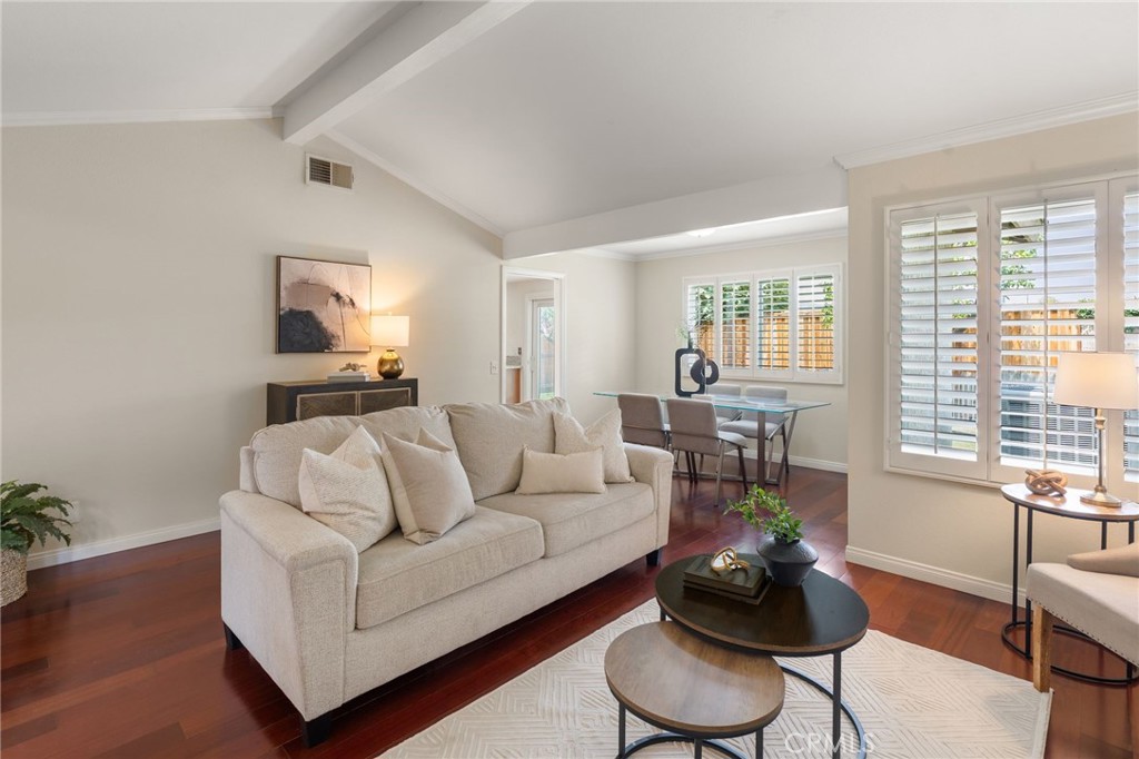 1825 W Las Palmas Circle Property Photo 1