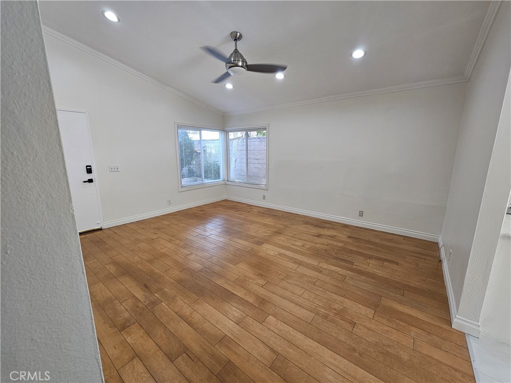 4552 Cheviot Property Photo 3