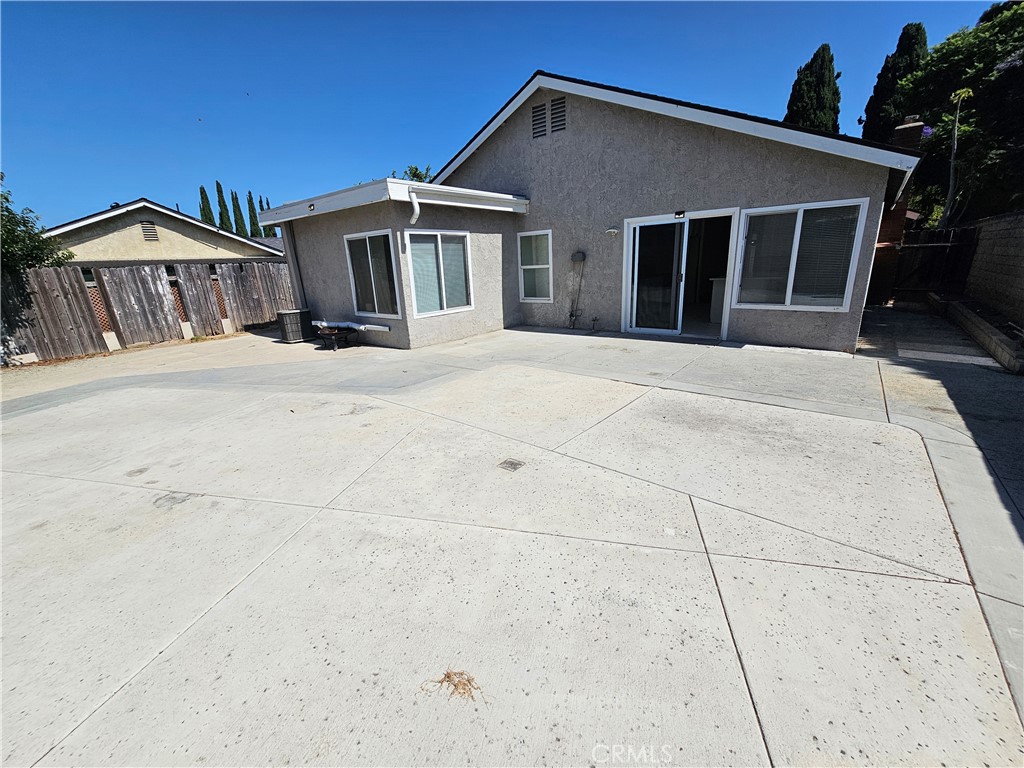 4552 Cheviot Property Photo 11