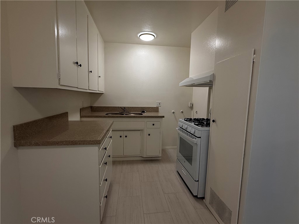 248 Redwood Property Photo 2
