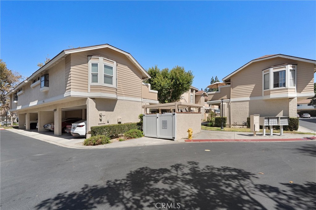 7730 Briarglen Loop L Property Photo 3