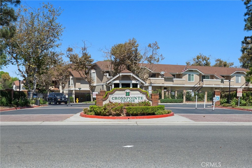 7730 Briarglen Loop L Property Photo 8