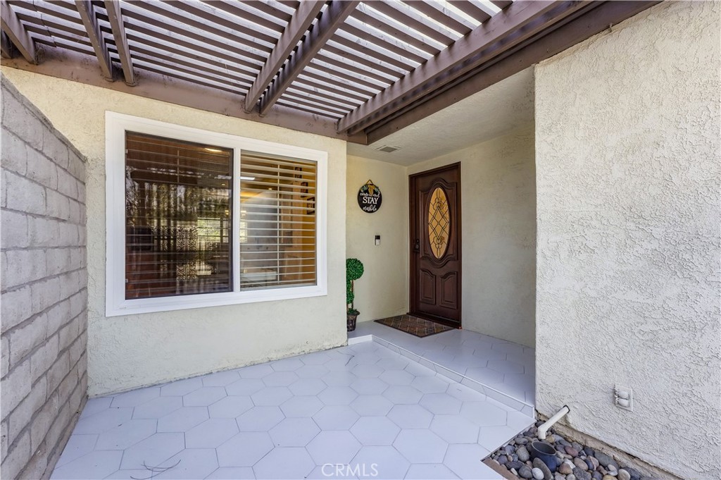 5504 E Vista Del Rio Property Photo 3