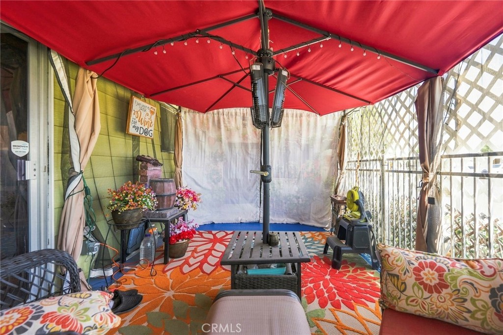 643 Mariposa Property Photo 44