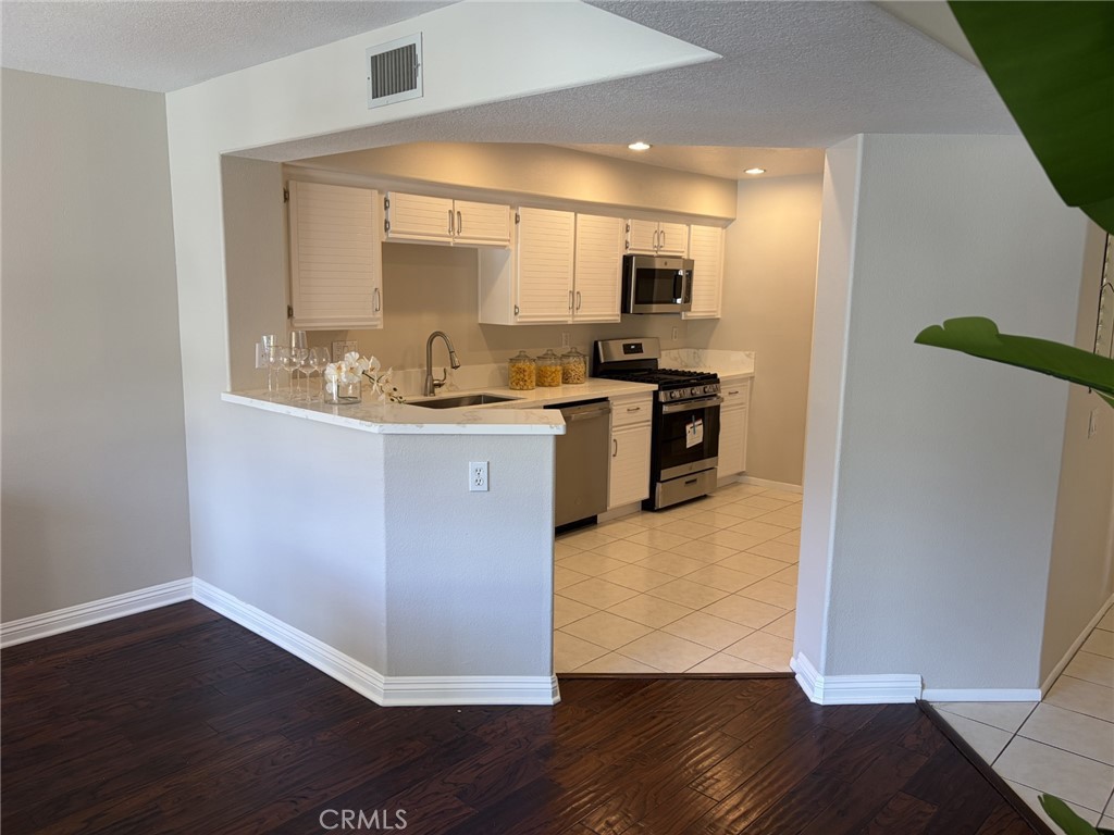 8012 E Snowberry E Property Photo 1