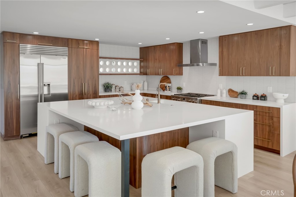 58 66th Property Photo 12