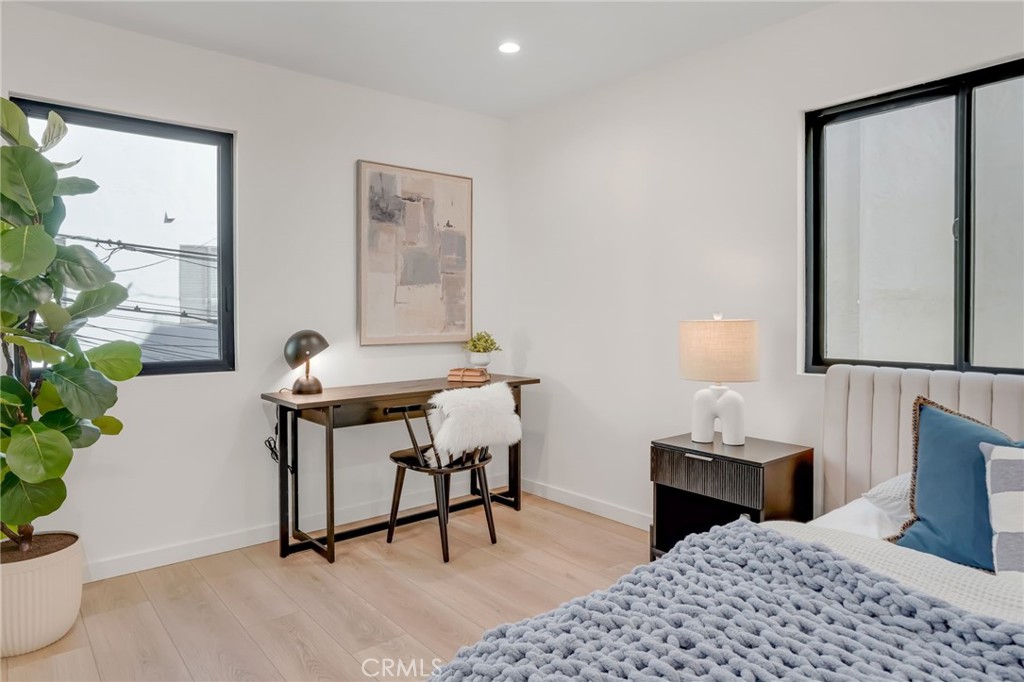 58 66th Property Photo 38