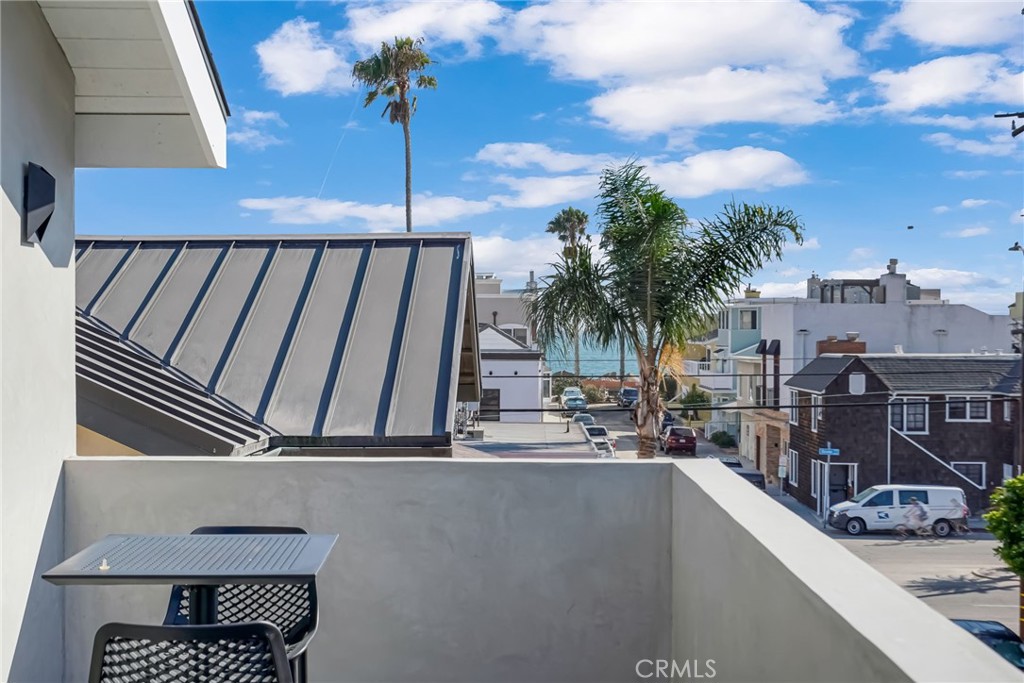 58 66th Property Photo 46