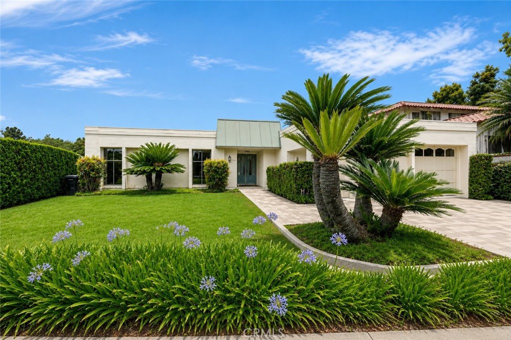 535 Papyrus Property Photo 2