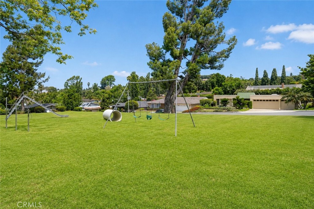 535 Papyrus Property Photo 33