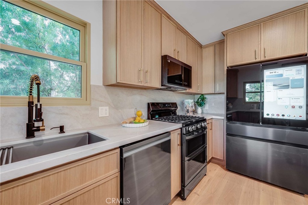 3511 Rose Avenue Property Photo 12