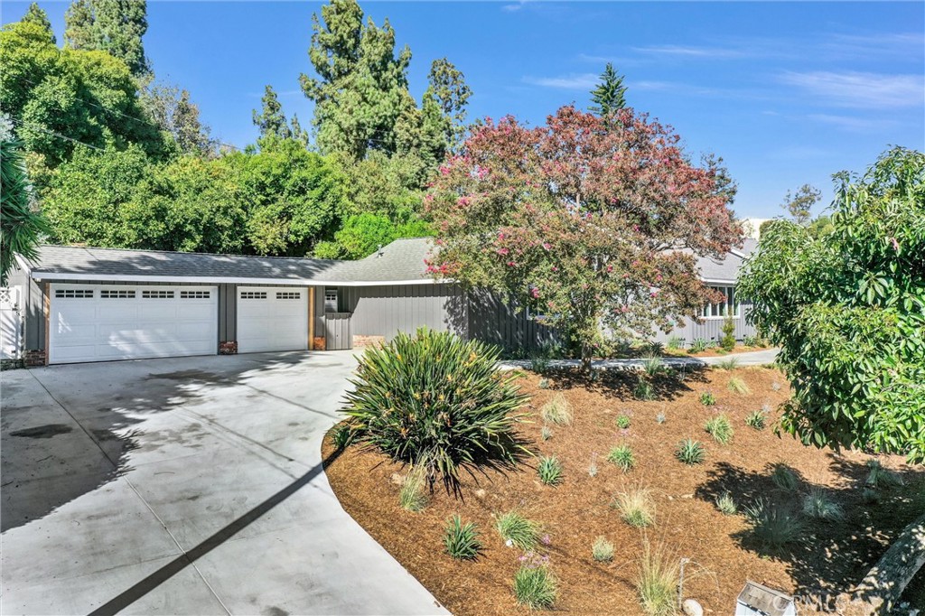 8450 Via Sierra Ramal Property Photo 2