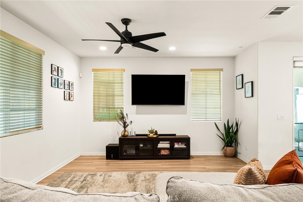 16411 Globetrotter Property Photo 3