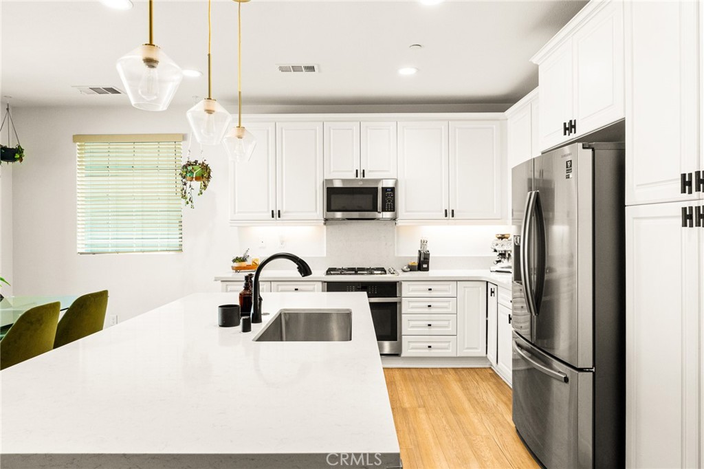 16411 Globetrotter Property Photo 8
