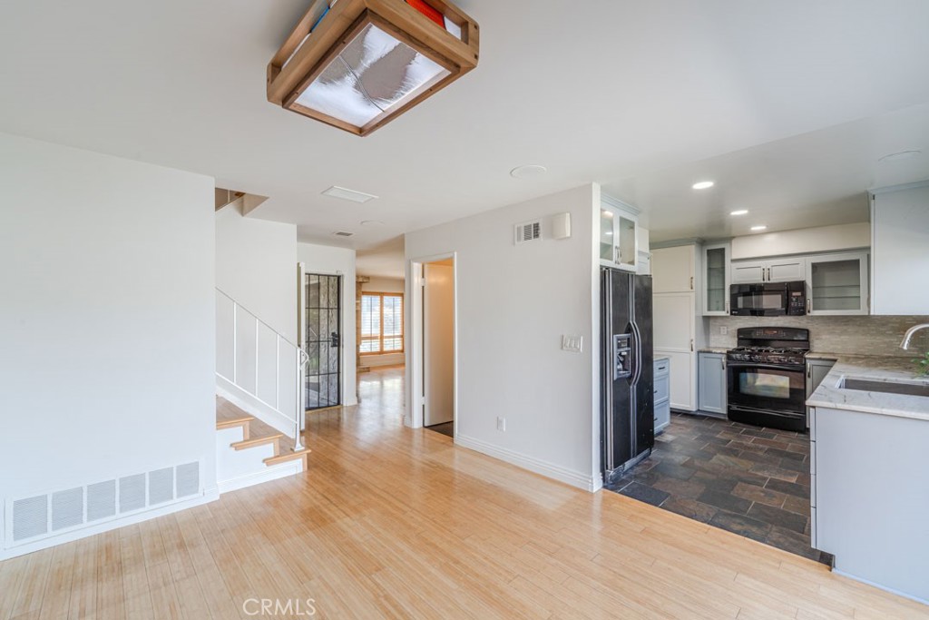 13951 Falmouth Property Photo 8