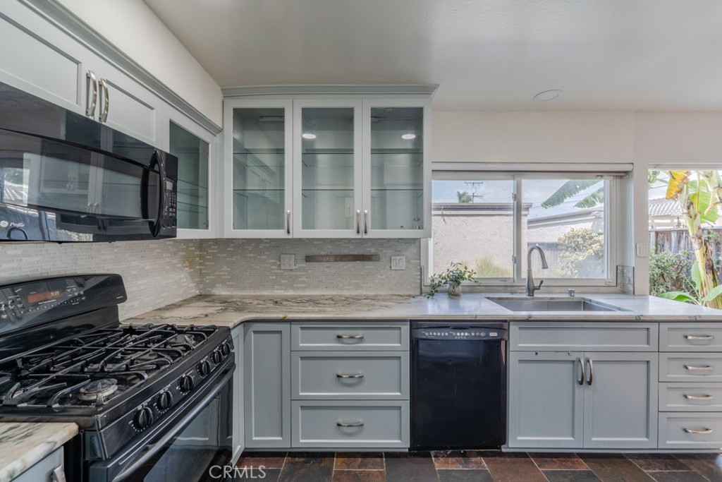 13951 Falmouth Property Photo 13