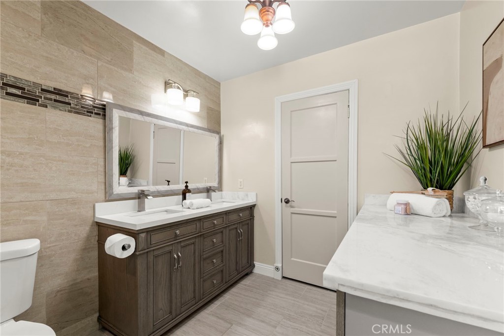 14502 Broadway Property Photo 19