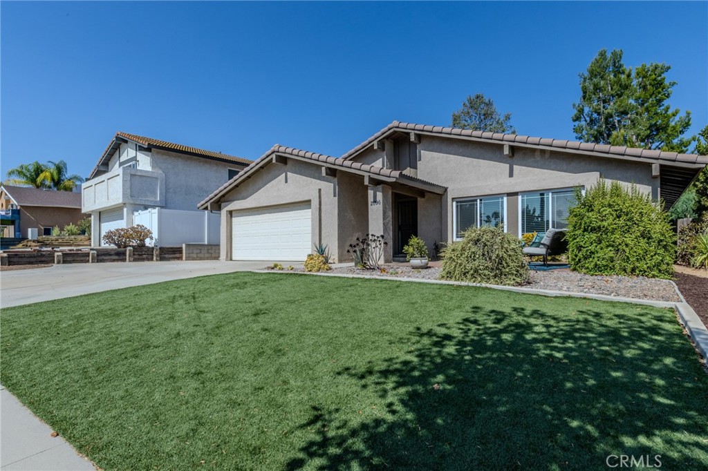 2096 W Ontario Property Photo 1