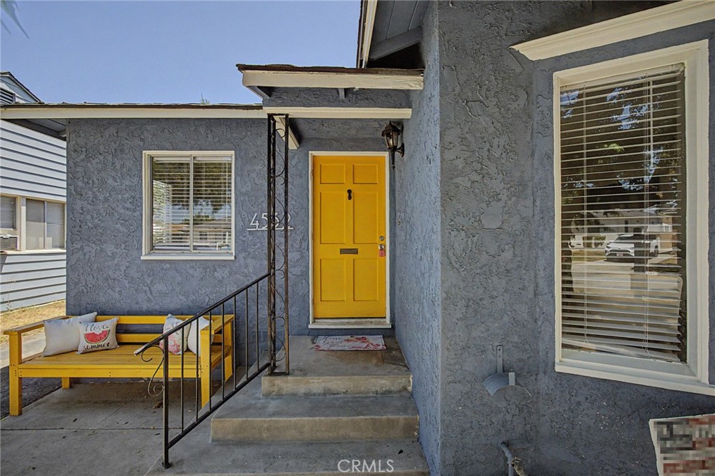 4532 Ladoga Property Photo 1