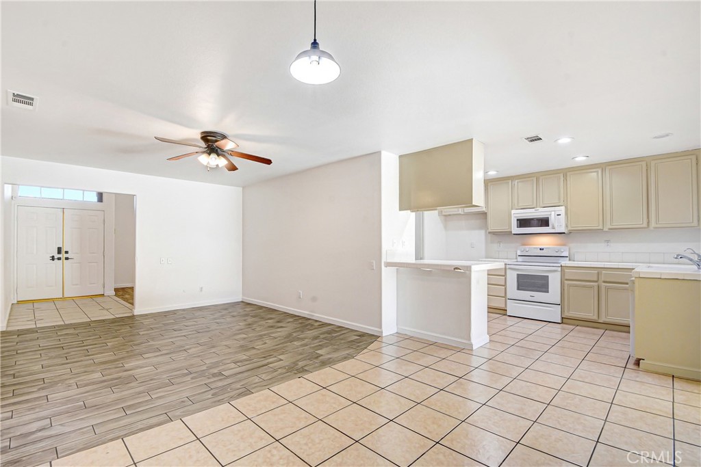 1639 Apapas Property Photo 7