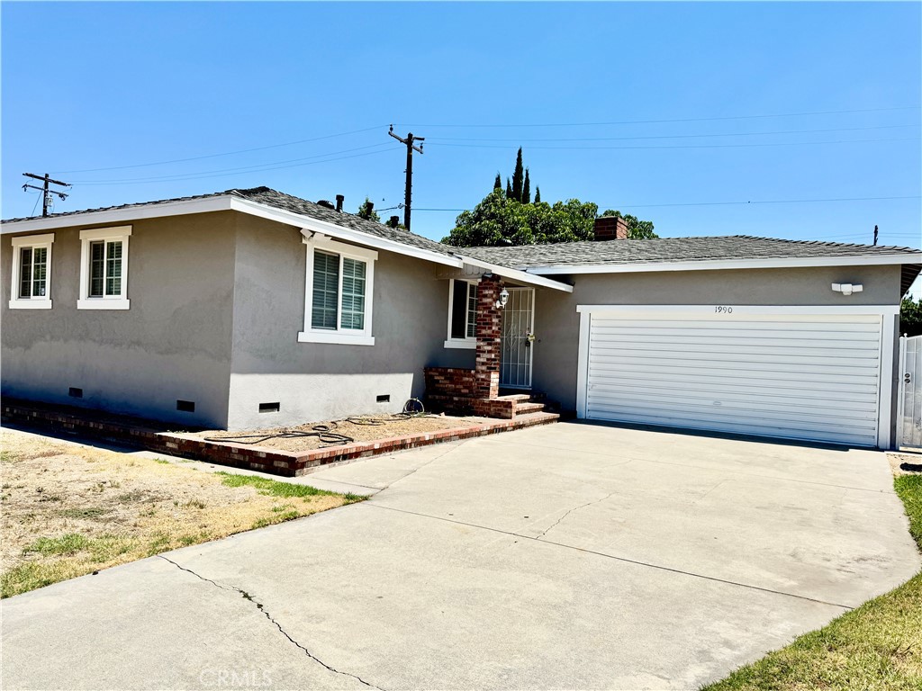 1906 W Kenoak Drive Property Photo 2