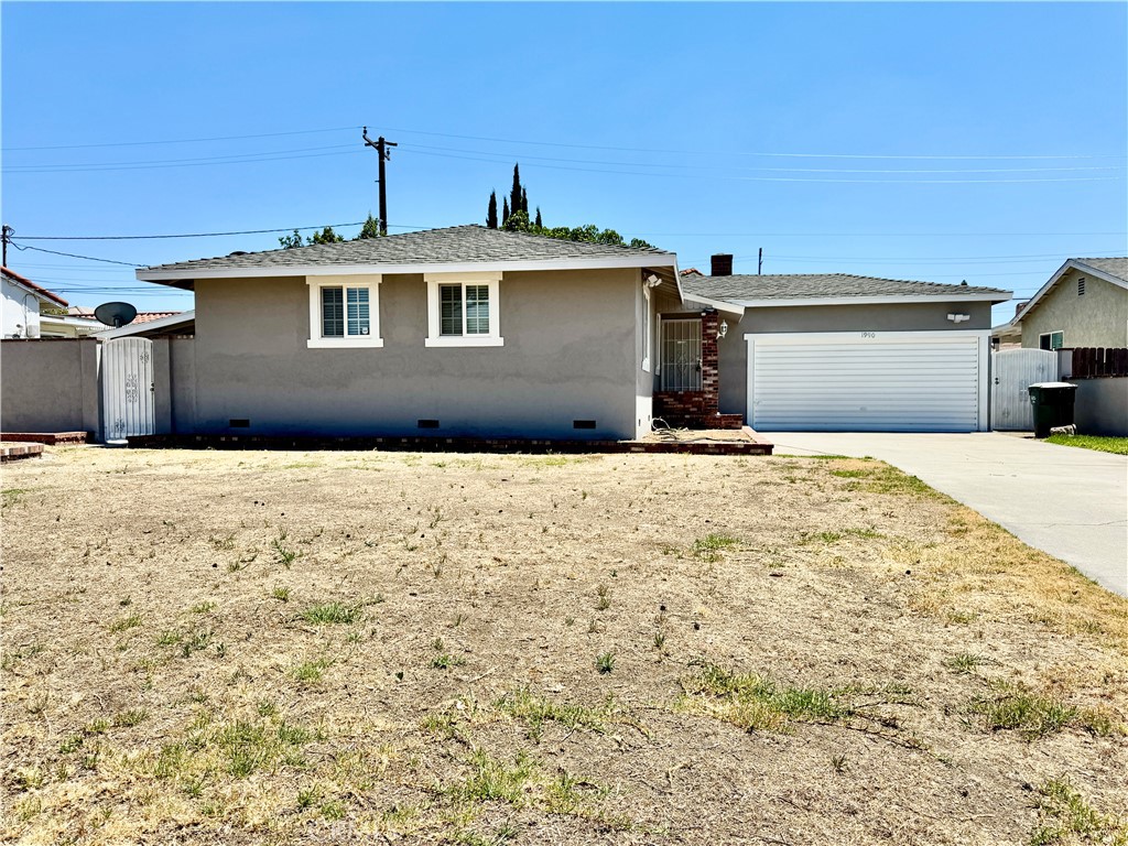 1906 W Kenoak Drive Property Photo 3