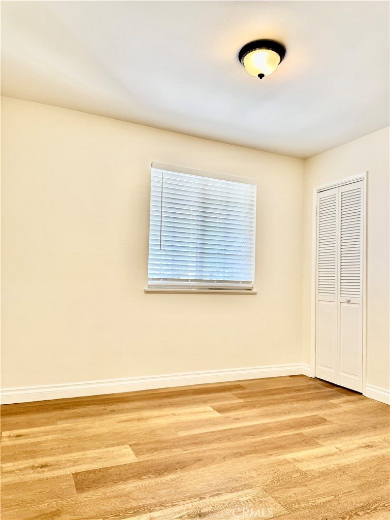 1906 W Kenoak Drive Property Photo 14