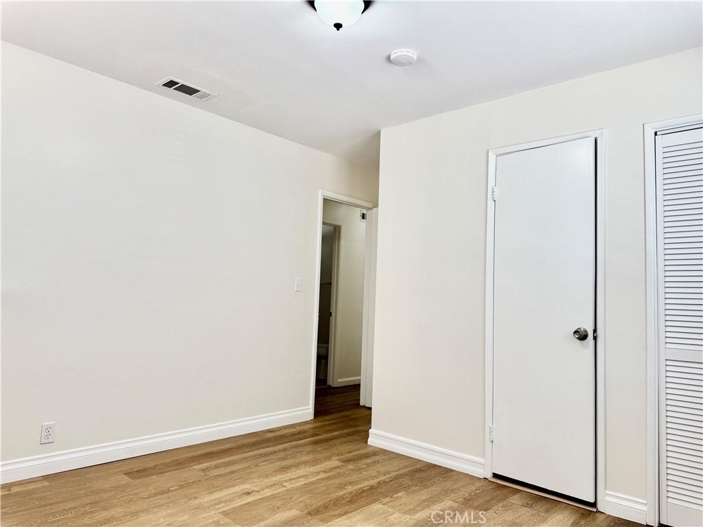 1906 W Kenoak Drive Property Photo 19