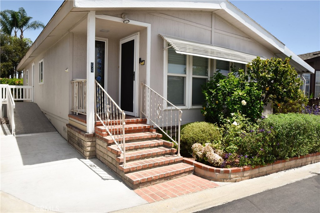 10681 Oak 64 Property Photo 1