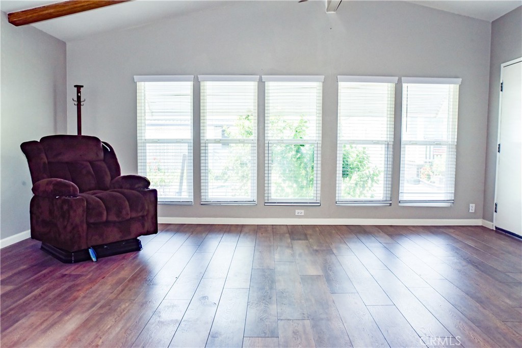 10681 Oak 64 Property Photo 6