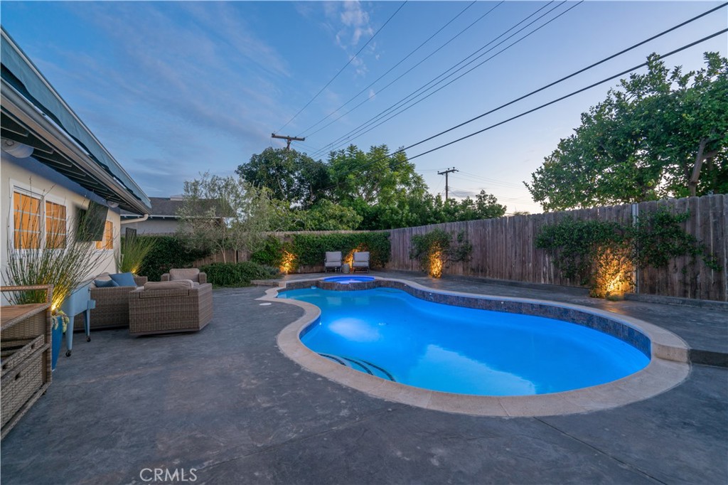 2745 Drake Property Photo 42