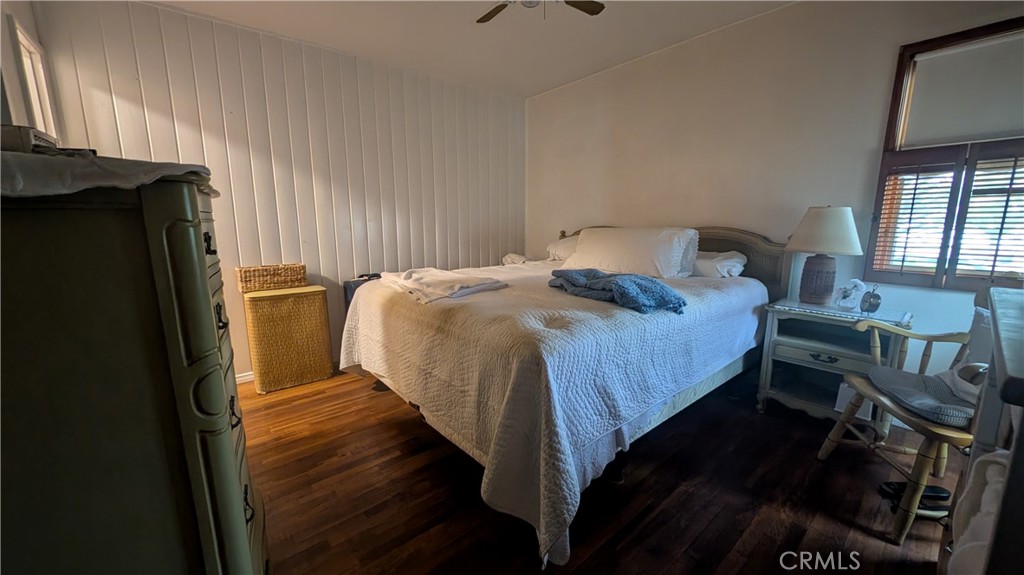 13706 S Berendo Property Photo 11