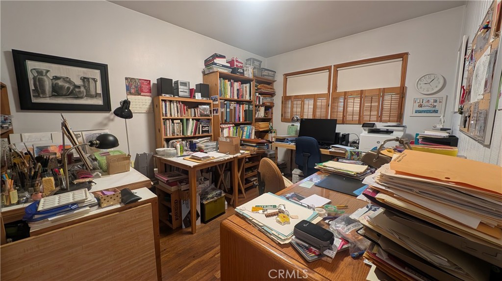 13706 S Berendo Property Photo 14